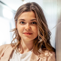 Фотография репетитора Привалова Ольга Антоновна