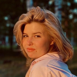 Фотография репетитора Борисова Алинс Раисовна