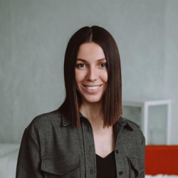 Фотография репетитора Романова Ирина Викторовна