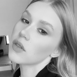 Фотография репетитора Батулина Дарья Ивановна