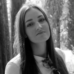 Фотография репетитора Гутикова Юлия Сергеевна