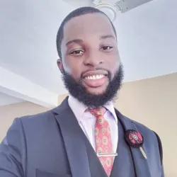 Фотография репетитора Эзе Эммануель Бартоломев