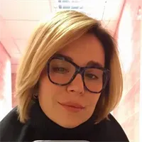 Фотография репетитора Леонова Карина Александровна