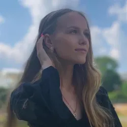 Фотография репетитора Жукова Вероника Сергеевна