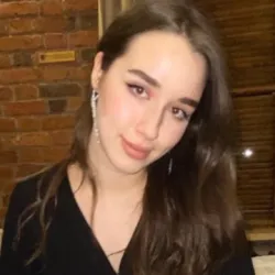 Фотография репетитора Самоделова Алина Андреевна