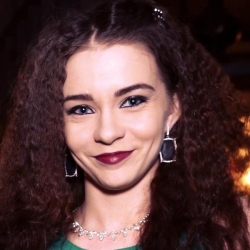 Фотография репетитора Крылова Катерина Дмитриевна