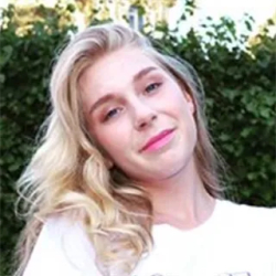 Фотография репетитора Николаева Екатерина Витальевна