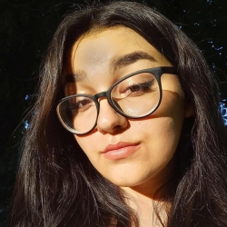 Фотография репетитора Мирошина Карина Альбертовна