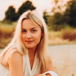 Фотография репетитора МакКомб Валерия 