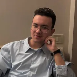 Фотография репетитора Лим Владислав Владимирович