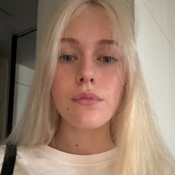 Фотография репетитора Попова Елизавета Александровна