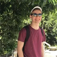 Фотография репетитора Надеев Руслан Андреевич