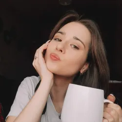 Фотография репетитора Трофимова Арина Артемовна