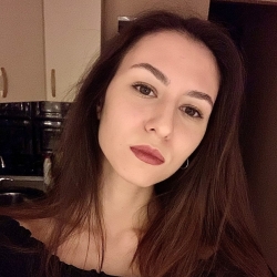 Фотография репетитора Колесникова Эвелина Александровна