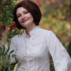 Фотография репетитора Тарханова Елена Валерьевна