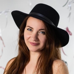 Фотография репетитора Кузьминова Елена Игоревна