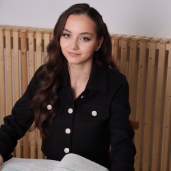 Фотография репетитора Черкас Надежда Владимировна