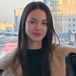 Фотография репетитора Манина Вероника Сергеевна