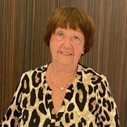 Фотография репетитора Репина Елена Александровна