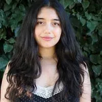 Фотография репетитора Захарян Арина Юрьевна