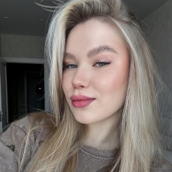 Фотография репетитора Тиунова Алина Олеговна