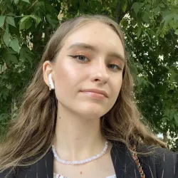 Фотография репетитора Злобина Арина Сергеевна