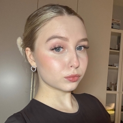 Фотография репетитора Виноградова Анастасия Геннадьевна