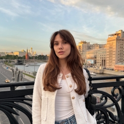 Фотография репетитора Карпухина Дарина Алексеевна