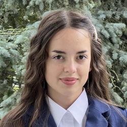 Фотография репетитора Кустова Виктория Александровна