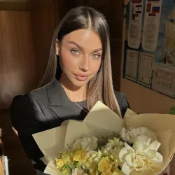 Фотография репетитора Медведева Софья Равилевна