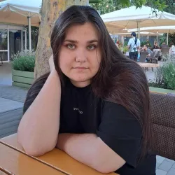 Фотография репетитора Андикаева Юлиана Андреевна