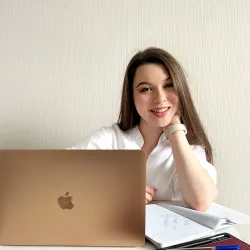 Фотография репетитора Маслова Карина Евгеньевна