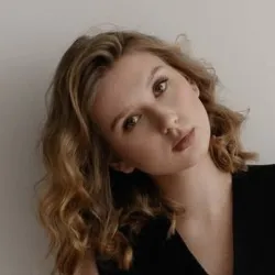 Фотография репетитора Кокорева Алина Витальевна