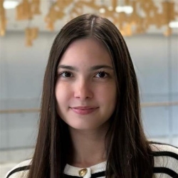 Фотография репетитора Гильфанова Алия Рамилевна