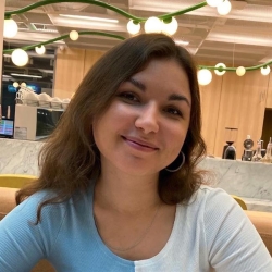 Фотография репетитора Митрофанова Алия Радиковна