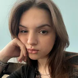 Фотография репетитора Гущина Анастасия Романовна