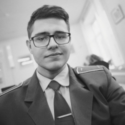 Фотография репетитора Янин Денис Александрович