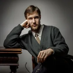 Фотография репетитора Татлок Дмитрий Михайлович