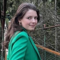 Фотография репетитора Кизельштейн Алиса Евгеньевна