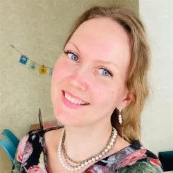 Фотография репетитора Антонова Оксана Александровна