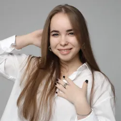 Фотография репетитора Помялова Екатерина Евгеньевна