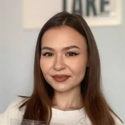 Фотография репетитора Никонищенко Арина Константиновна