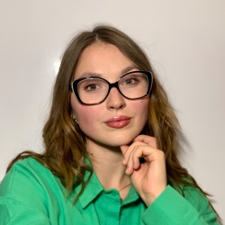 Фотография репетитора Исаева Юлия Сергеевна