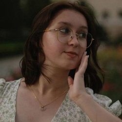 Фотография репетитора Денисова Дарья Сергеевна