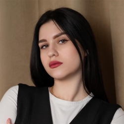 Фотография репетитора Жукова Анастасия Андреевна