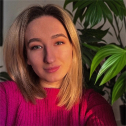 Фотография репетитора Агеева Юлия Андреевна