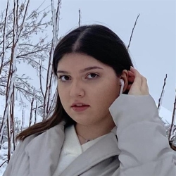 Фотография репетитора Минасян Карина Самвеловна