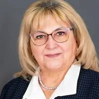 Фотография репетитора Иванова Зольфия Джавдетовна