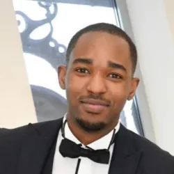 Фотография репетитора Ломбе Муна 