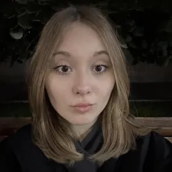 Фотография репетитора Жаркова Валерия Павловна